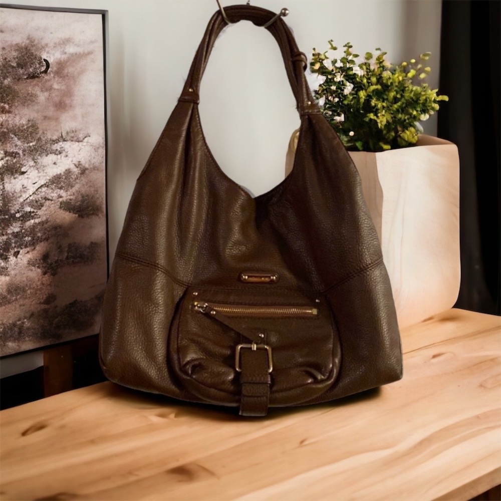 Michael Kors, large shoulder bag, extremely soft leather, EUC condition